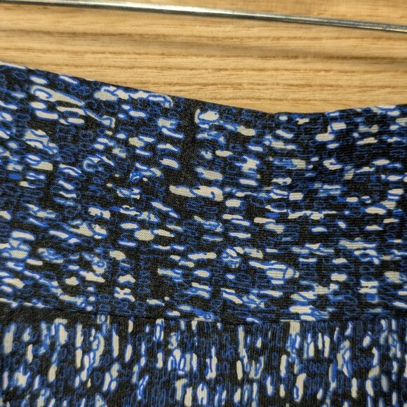Roz & Ali Blue Patterned Maxi Skirt Size 1X - Picture 3 of 6